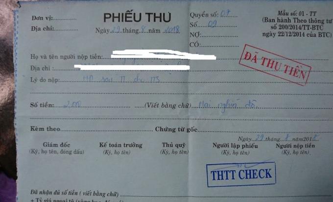  Các phiếu thu không có tên Công ty, chữ ký của kế toán và dấu Công ty, số tiến thu là 2 nghìn USD.