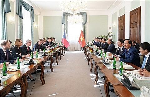 xuat khau lao dong sang sec co nhieu hua hen