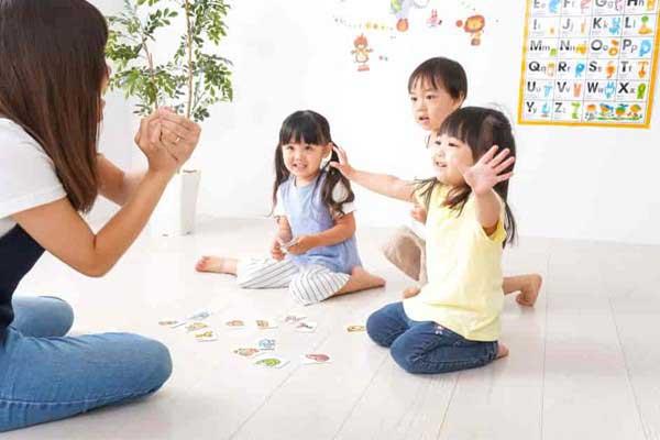 Luyen Phan Xa Tieng Anh