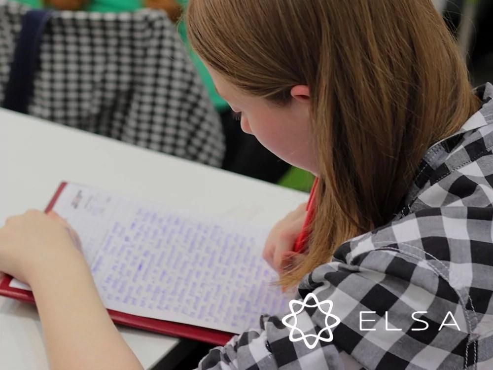 Mẹo Ghi nhớ giới từ bằng cách sáng tạo câu chuyện | ELSA Speak