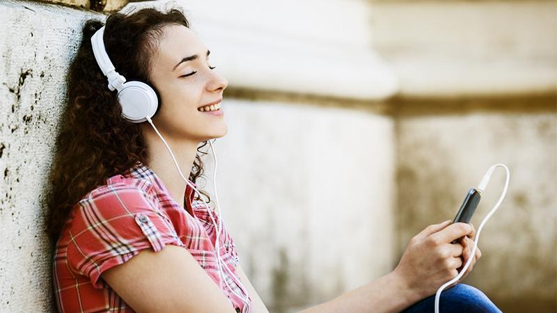 Luôn ghi chép từ vựng và áp dụng luôn vào thực tế