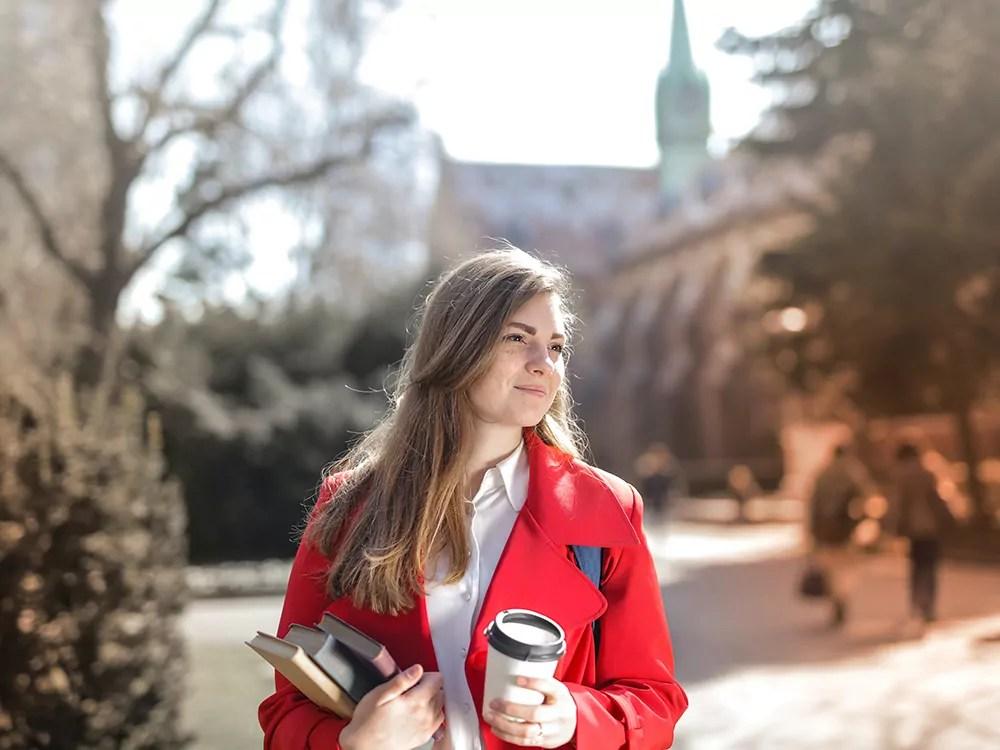 chào hỏi trong tiếng Anh giao tiếp hàng ngày