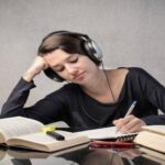 “Ngâm não”, “tắm ngôn ngữ” để học thuộc đoạn văn trong Crazy English?