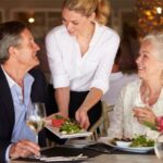 100+ Câu tiếng Anh giao tiếp ngành dịch vụ khách sạn, nhà hàng